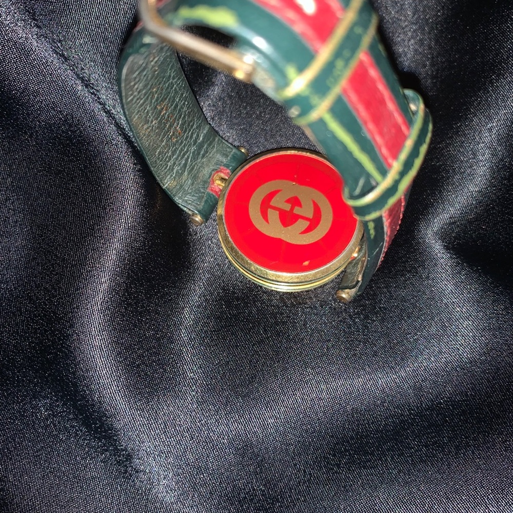 Vintage Gucci leather watch - Picture 3 of 6
